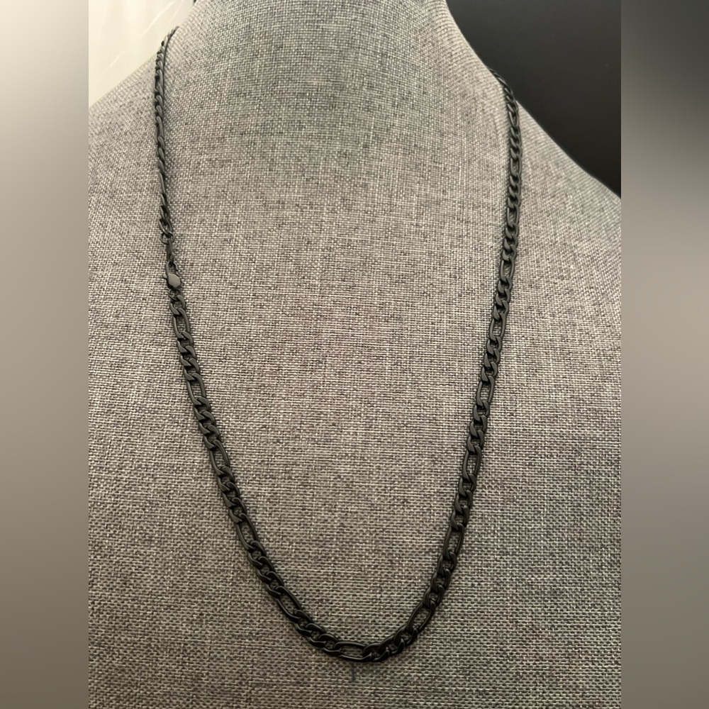 Black Men’s Figaro Necklace 24” New stainless steel Necklace